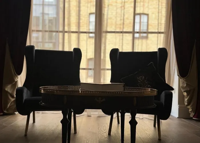 Spacious Townhouse In The Heart Of Old Town Apartament *