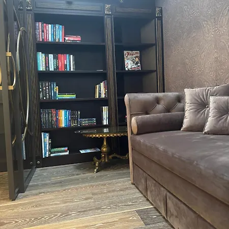 Апартаменты Spacious Townhouse In The Heart Of Old Town Вильнюс