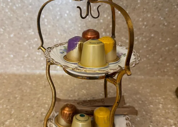 Spacious Townhouse In The Heart Of Old Town *