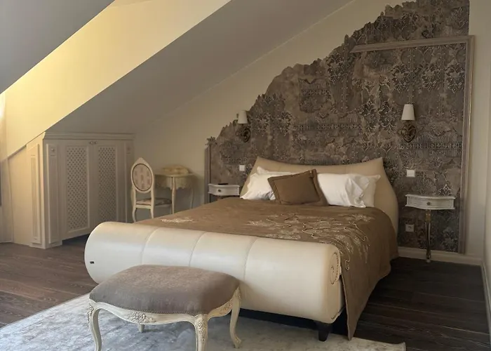 Spacious Townhouse In The Heart Of Old Town アパート *